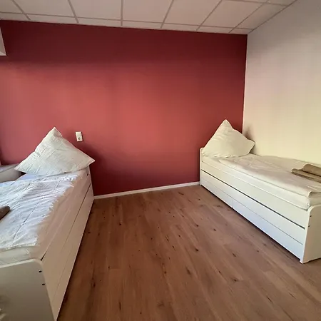 160qm - 6 - Parkplatz - Zentrum - Mallibase Hannover