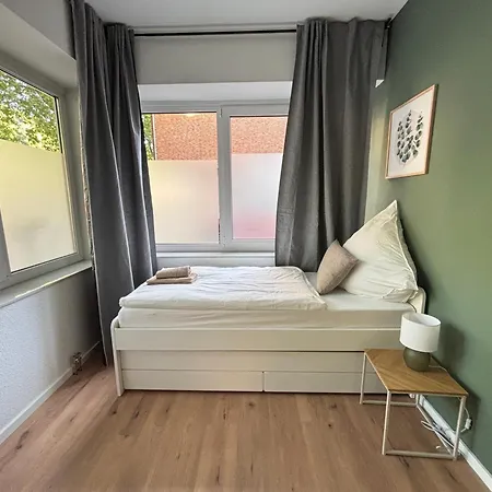 160qm - 6 - Parkplatz - Zentrum - Mallibase *